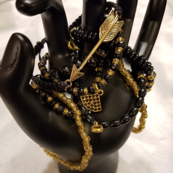 Handmade bracelets - Picture 5 of 5